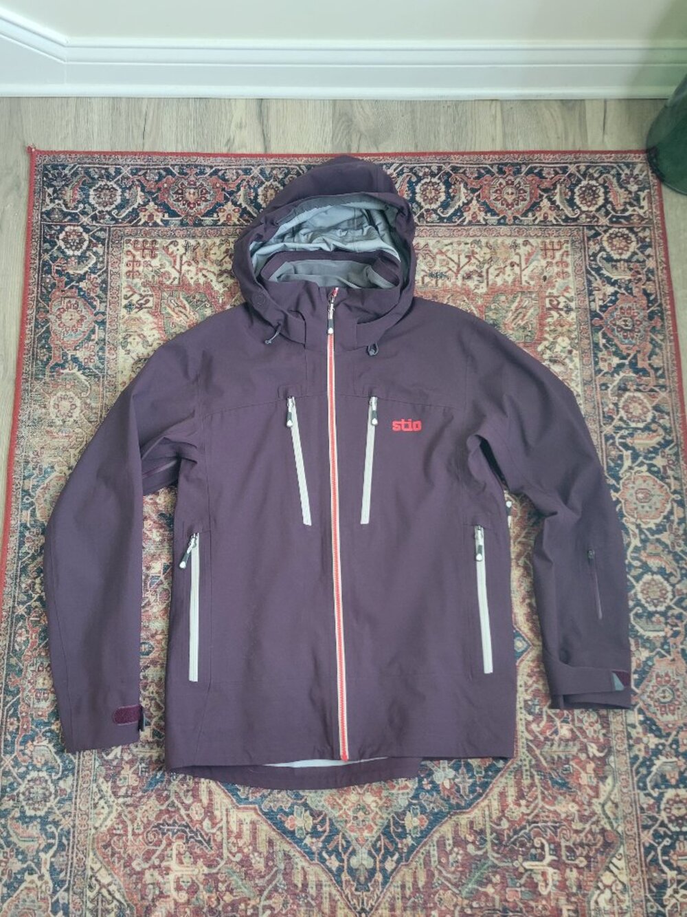 Stio Environ Men's Medium Ski and Snowboard Jacket